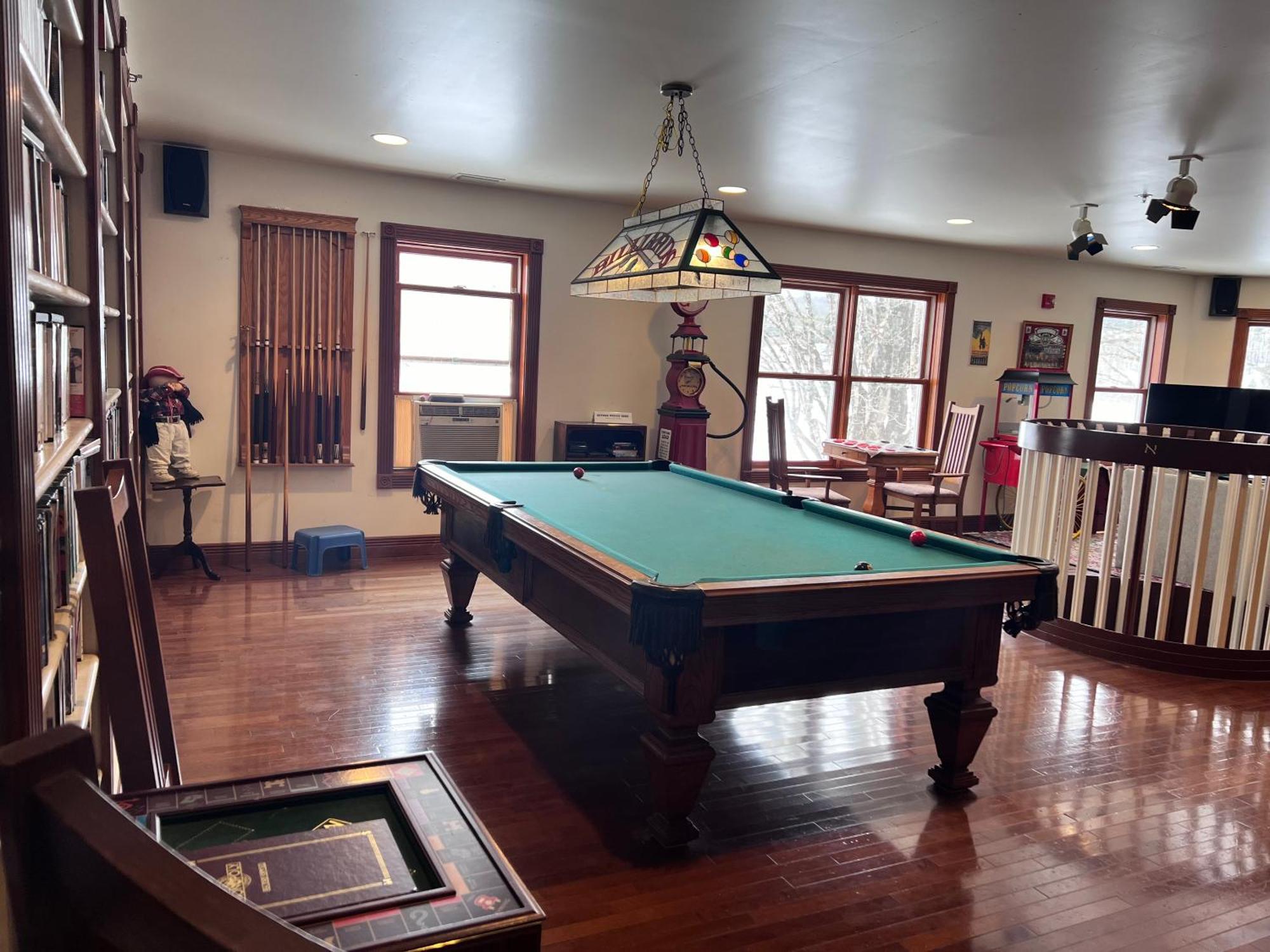 Mountain Quest Inn Marlinton エクステリア 写真