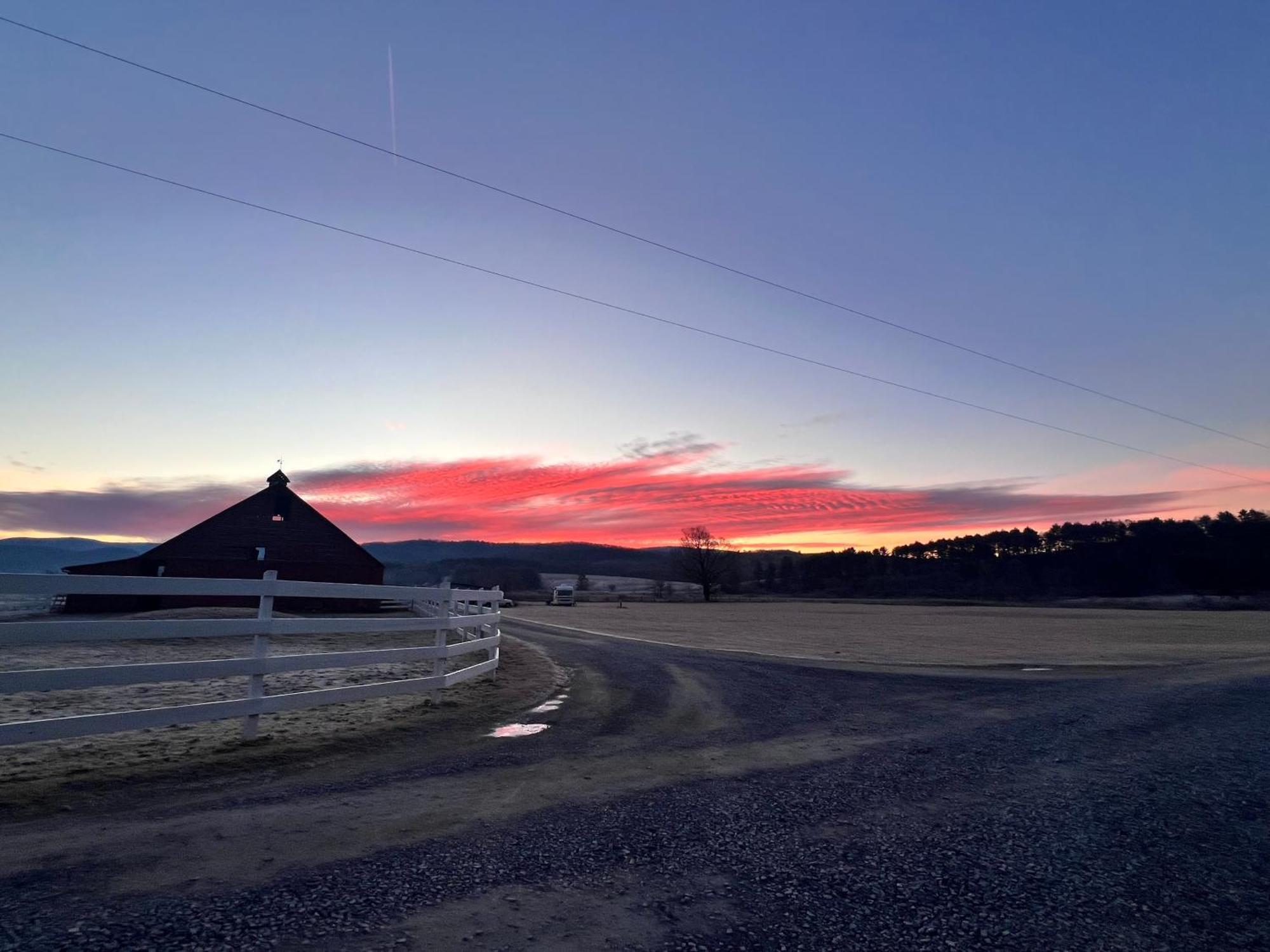 Mountain Quest Inn Marlinton エクステリア 写真