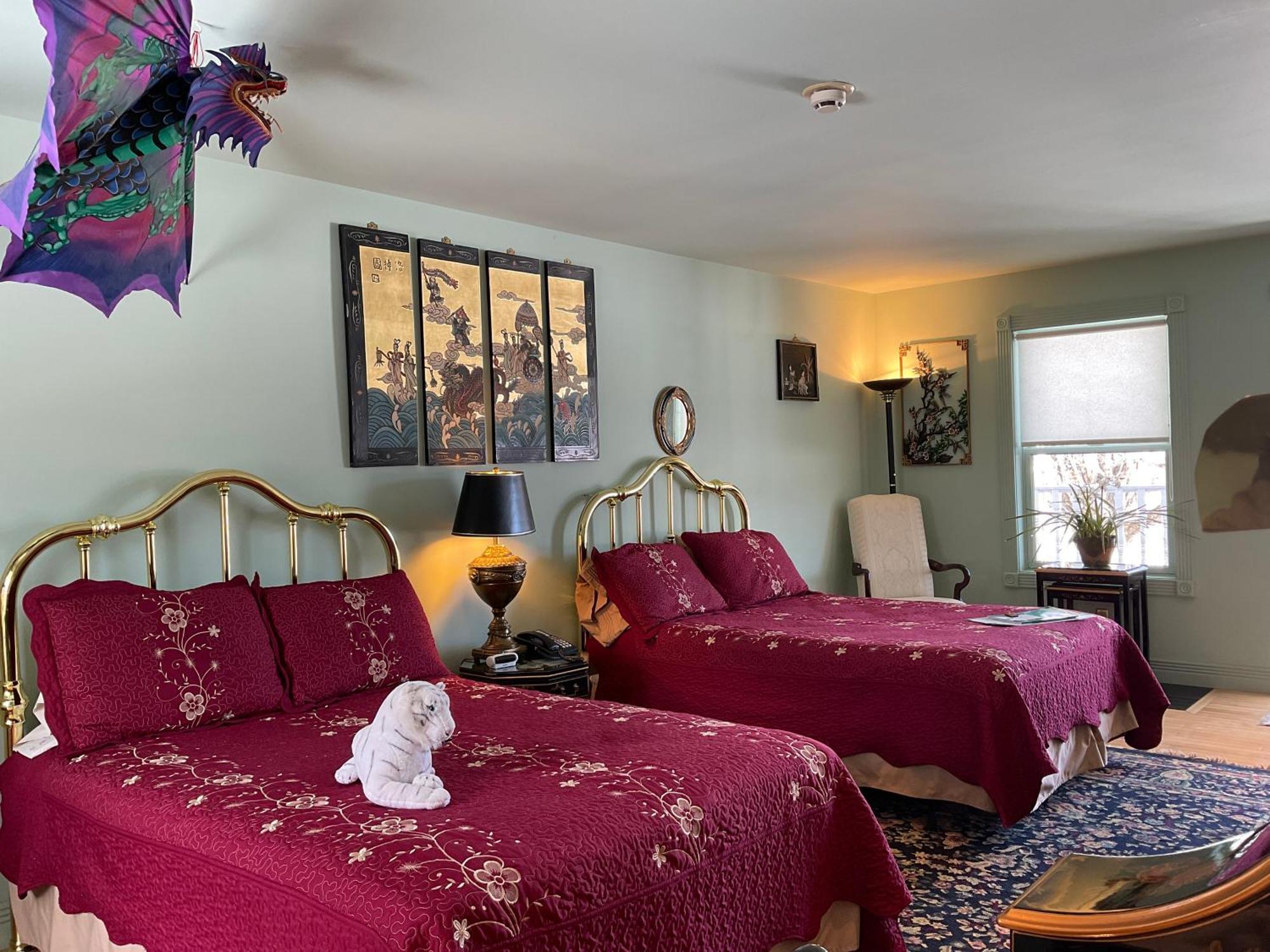 Mountain Quest Inn Marlinton エクステリア 写真
