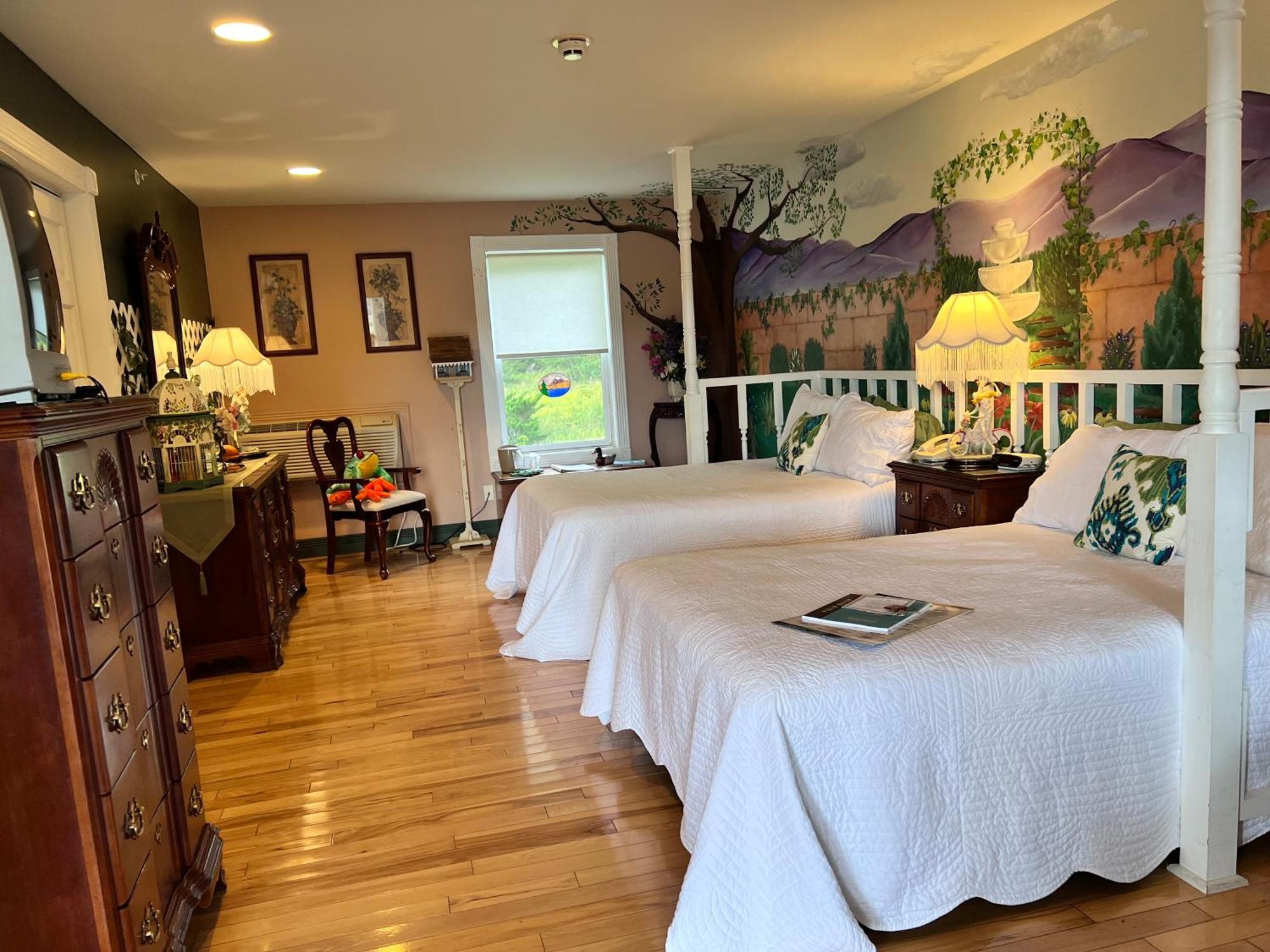 Mountain Quest Inn Marlinton エクステリア 写真